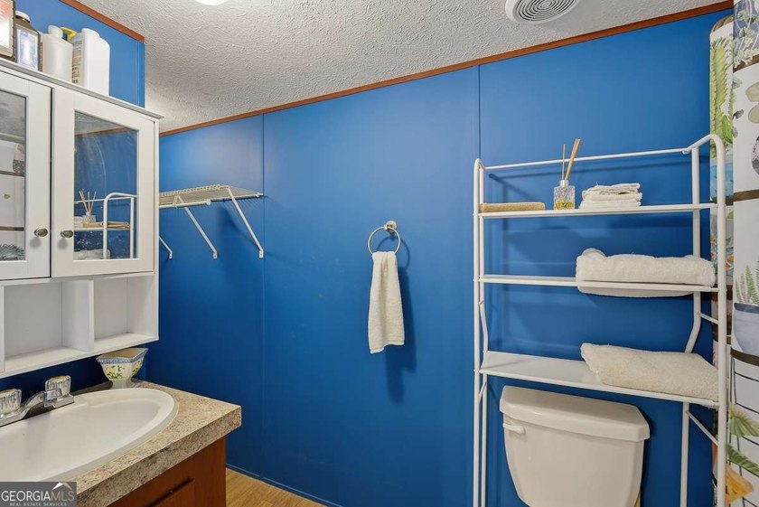 MOTIVATED SELLER!! BRING ALL OFFERS!! Discover your own slice of - photo 22
