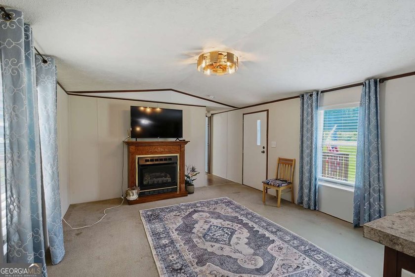 MOTIVATED SELLER!! BRING ALL OFFERS!! Discover your own slice of - photo 25
