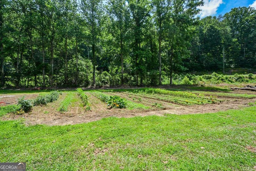 MOTIVATED SELLER!! BRING ALL OFFERS!! Discover your own slice of - photo 34