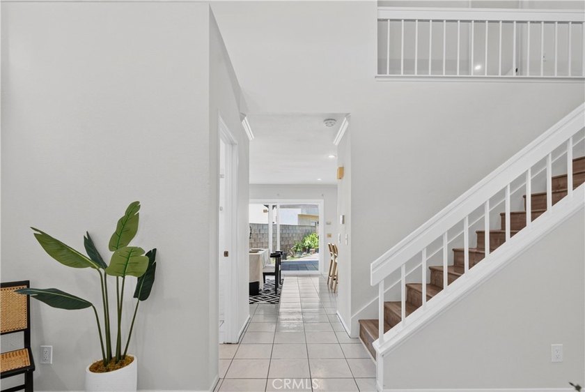 Welcome to this two-story home on a quiet Garden Grove - photo 7