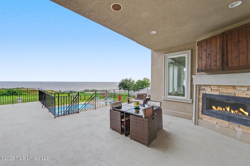 Experience an extraordinary level of privacy, luxury, and - photo 42