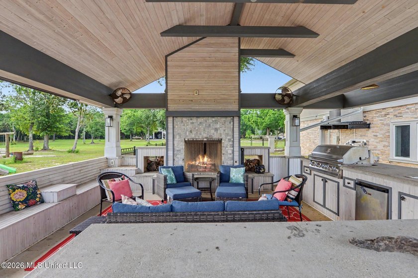 Experience an extraordinary level of privacy, luxury, and - photo 44