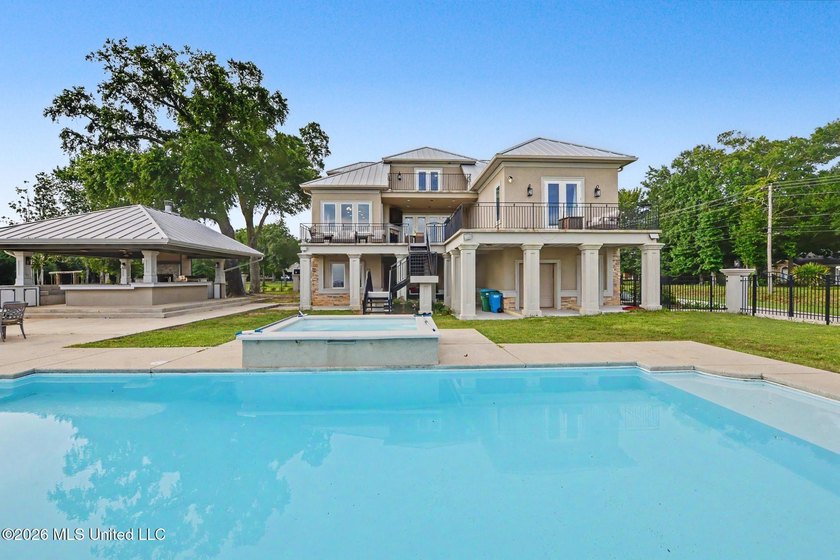 Experience an extraordinary level of privacy, luxury, and - photo 48