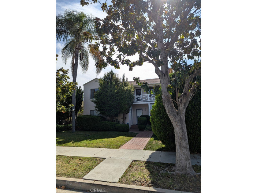 Truly a one-of-a-kind *unicorn* property! Tucked away in the - photo 2