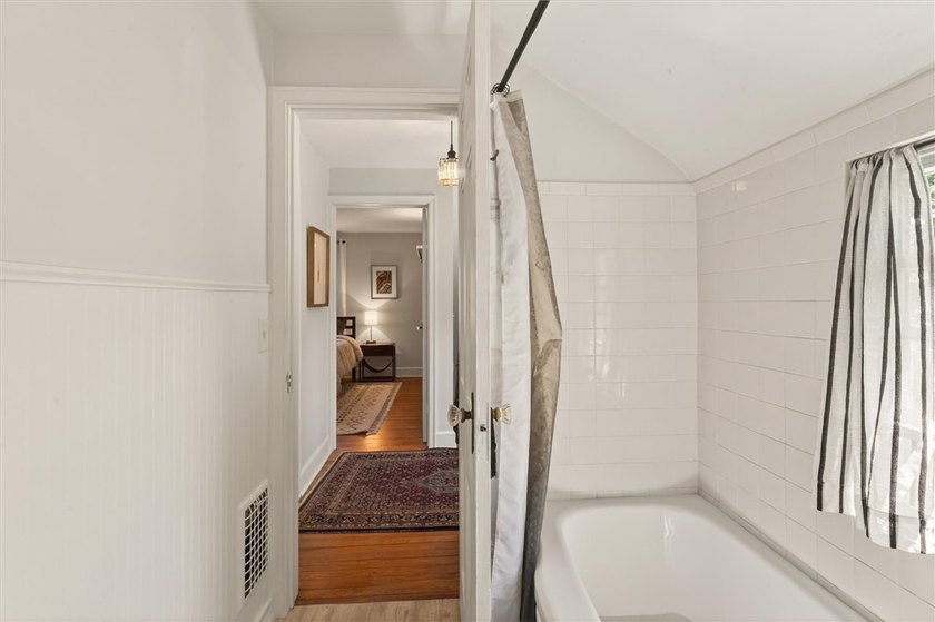 Welcome to 34 Seacliffe Road, Irondequoit! This charming - photo 21