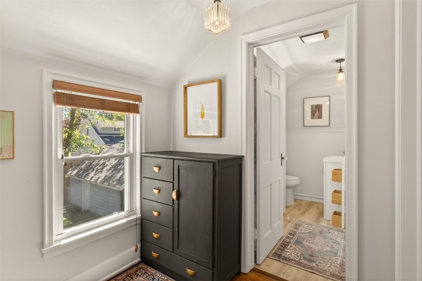 Welcome to 34 Seacliffe Road, Irondequoit! This charming - photo 22