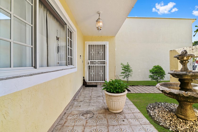 Welcome to this single-story residence located in the Coral - photo 23