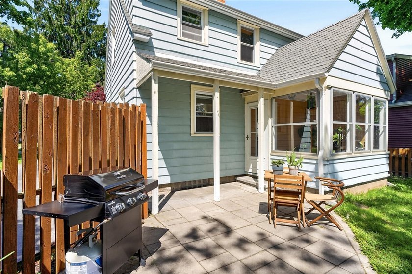 Welcome to 34 Seacliffe Road, Irondequoit! This charming - photo 29