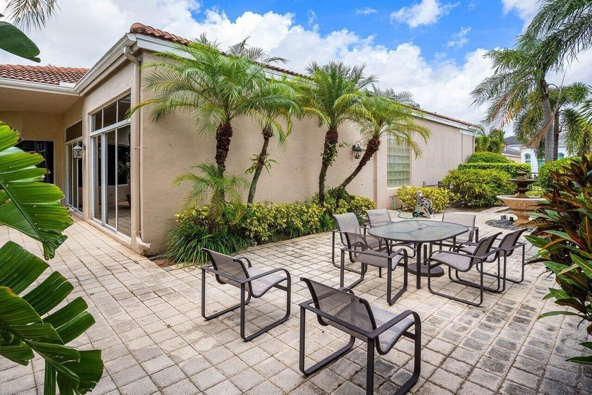 Beautiful 3 BD, 2.5 BA residence situated on a quiet street in - photo 21