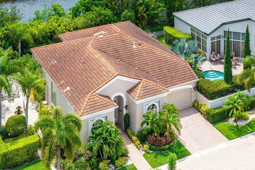 Beautiful 3 BD, 2.5 BA residence situated on a quiet street in - photo 25