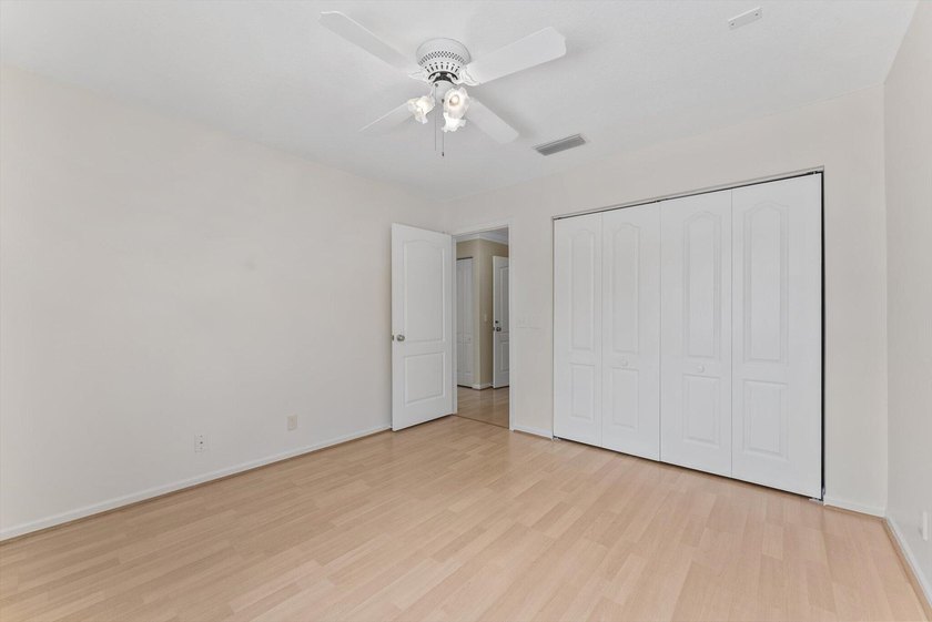 Beautiful, spacious 4-bedroom, 3-bath with a 2-car garage home - photo 26