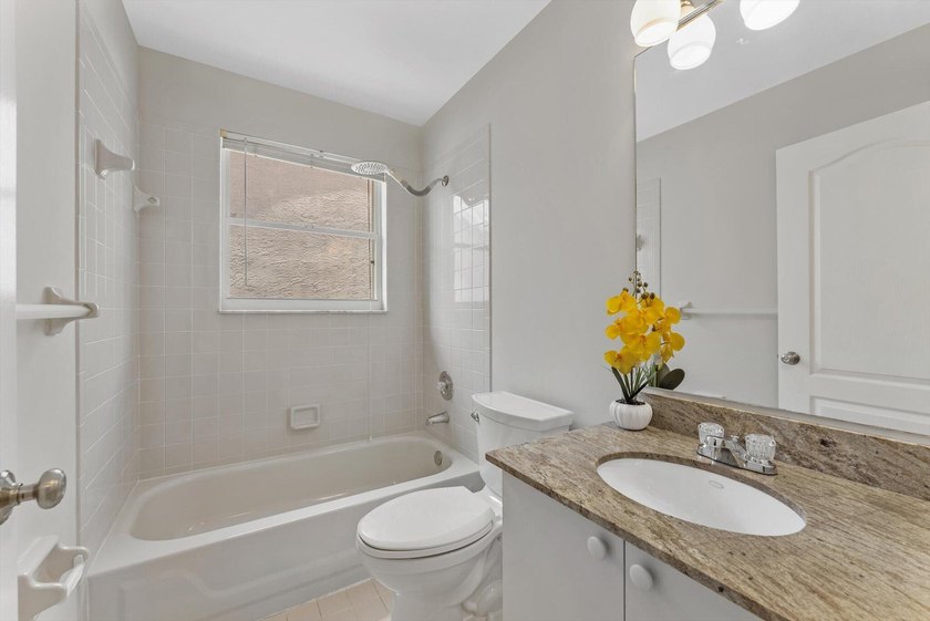 Beautiful, spacious 4-bedroom, 3-bath with a 2-car garage home - photo 29