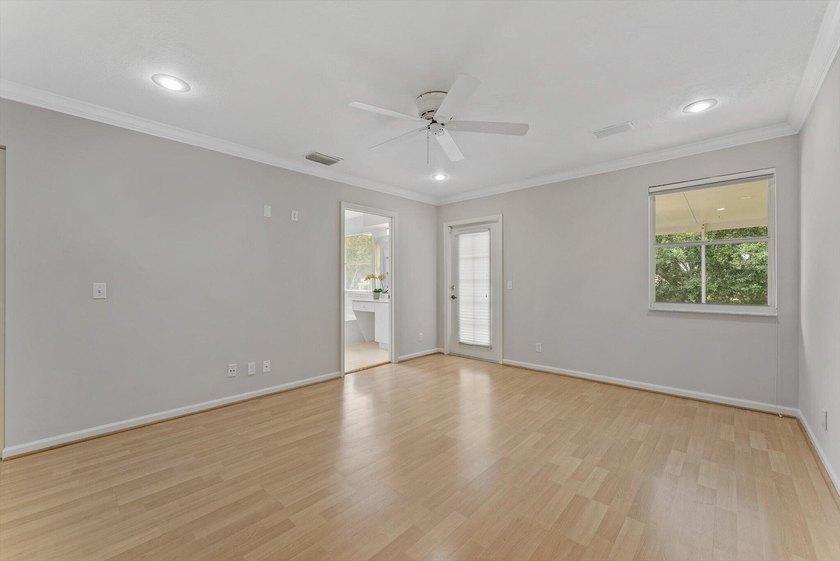 Beautiful, spacious 4-bedroom, 3-bath with a 2-car garage home - photo 32