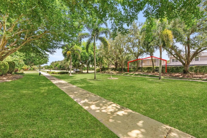 Beautiful, spacious 4-bedroom, 3-bath with a 2-car garage home - photo 45