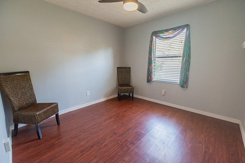 Welcome home to this beautifully maintained 2-bedroom, 2-bath - photo 11