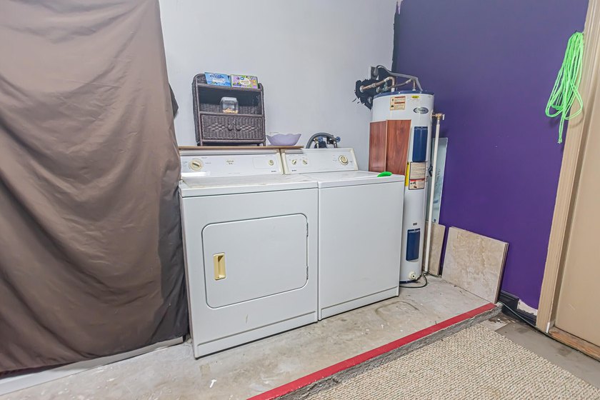Welcome home to this beautifully maintained 2-bedroom, 2-bath - photo 14
