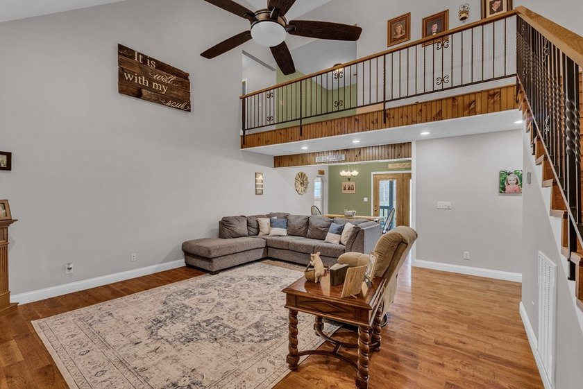 Welcome to 465 Hickory Lane, located in the desirable Woodlands - photo 21