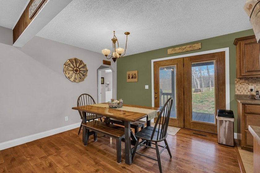 Welcome to 465 Hickory Lane, located in the desirable Woodlands - photo 25