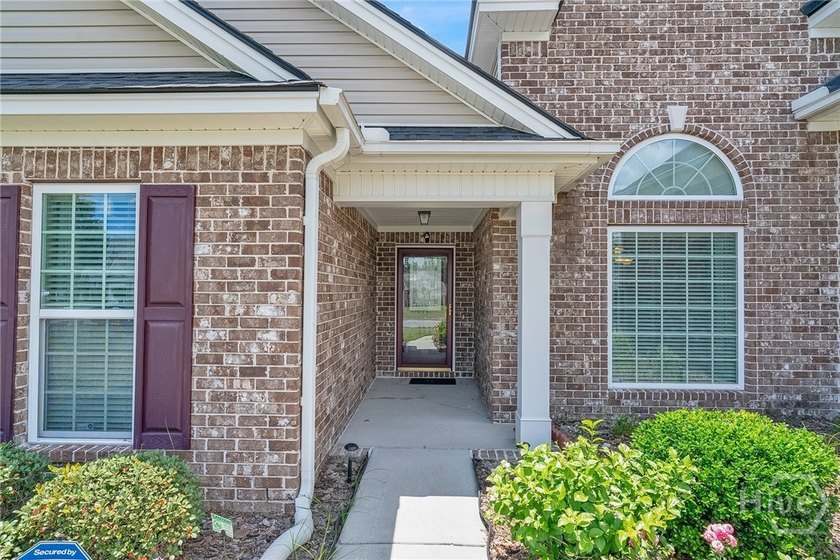 Welcome to this spacious, one-owner home in the desirable - photo 3