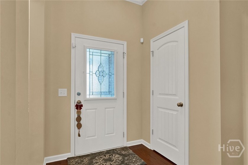 Welcome to this spacious, one-owner home in the desirable - photo 4
