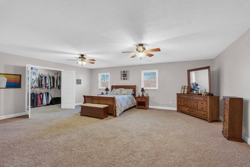 Welcome to 465 Hickory Lane, located in the desirable Woodlands - photo 42