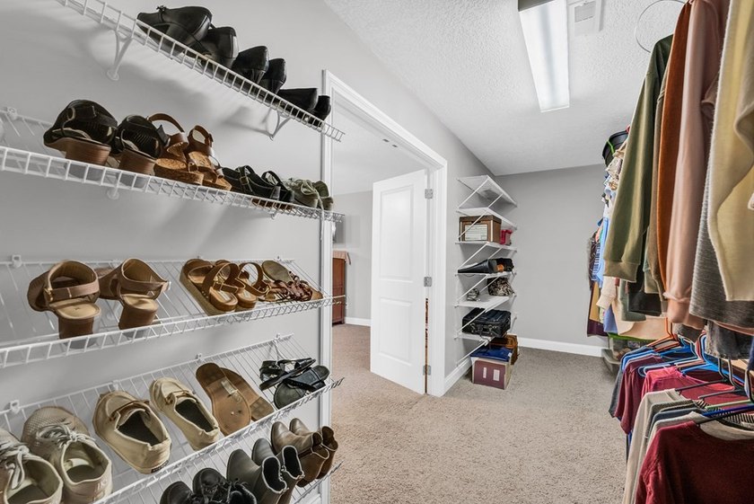 Welcome to 465 Hickory Lane, located in the desirable Woodlands - photo 43