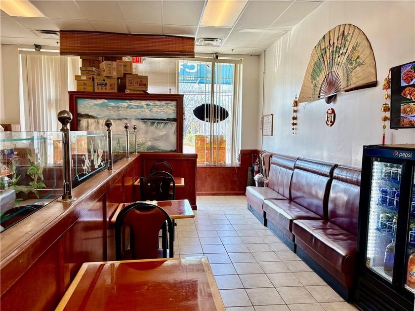 Warwick-Prime location, Turnkey Opportunity! Existing Chinese - photo 11