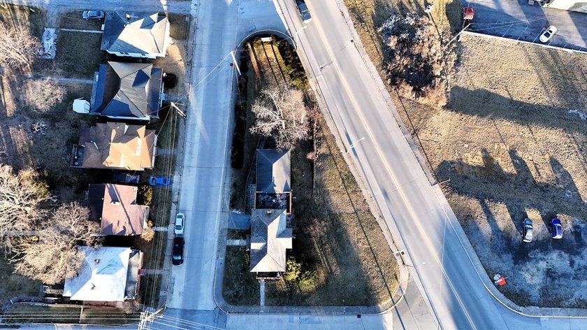 Excellent opportunity at a new list price!! This circa-1910 - photo 21