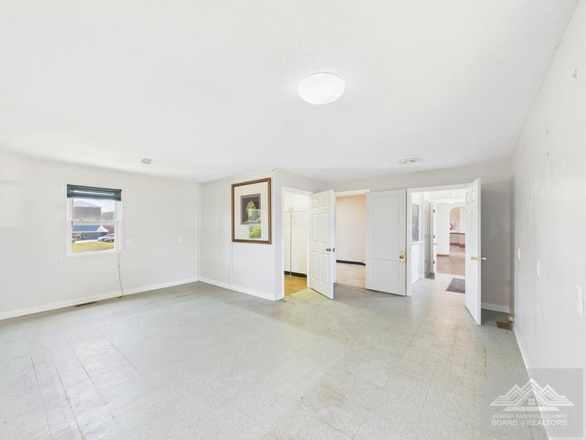 Excellent opportunity at a new list price!! This circa-1910 - photo 45