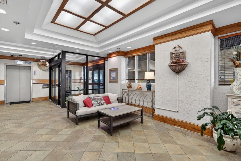 Enjoy spectacular ocean views from this updated, fully furnished - photo 35