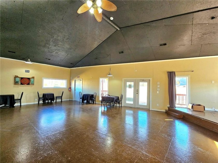 MOTIVATED SELLER/OWNER FINANCING with 30% down and 6% interest! - photo 40