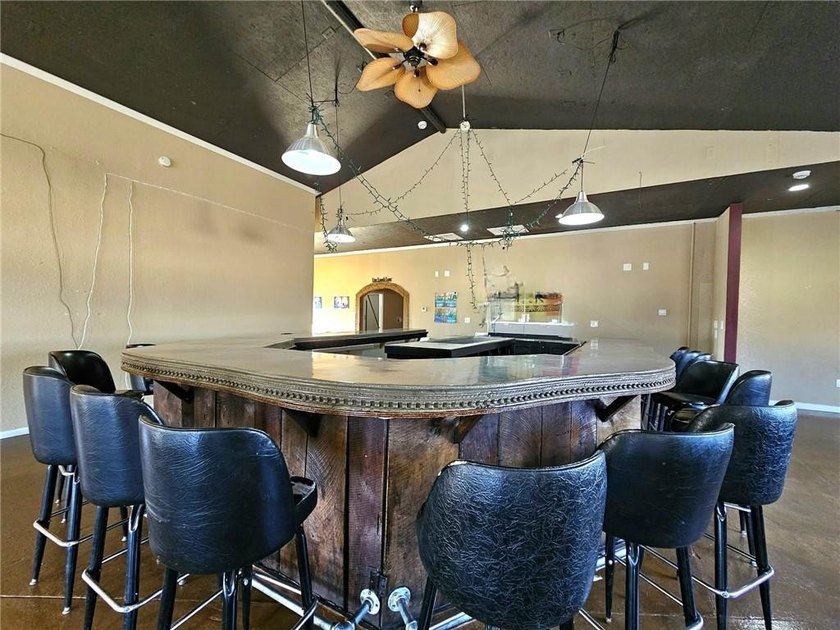 MOTIVATED SELLER/OWNER FINANCING with 30% down and 6% interest! - photo 44