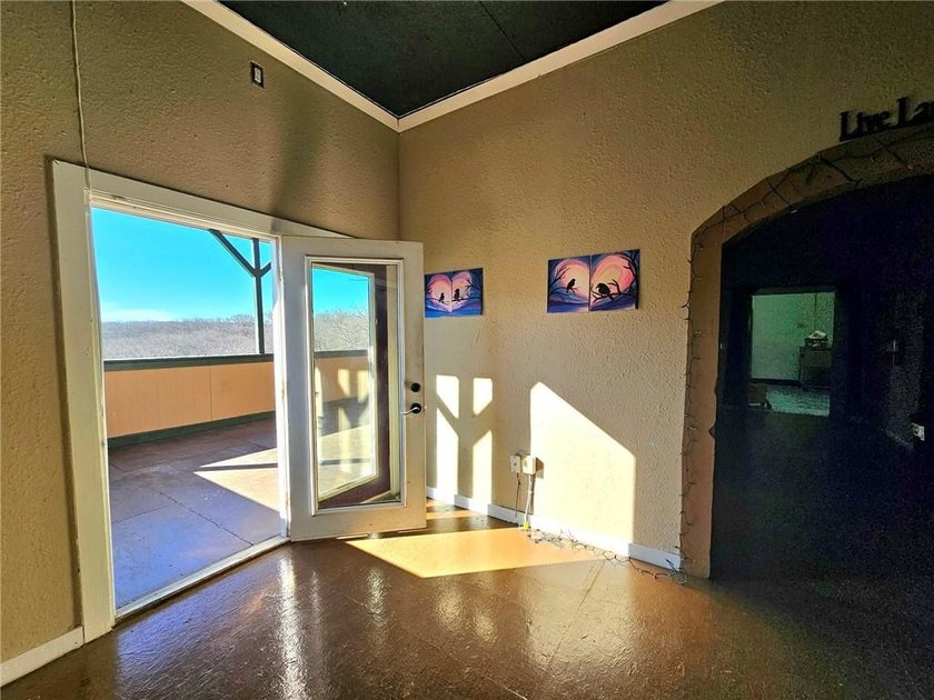MOTIVATED SELLER/OWNER FINANCING with 30% down and 6% interest! - photo 49