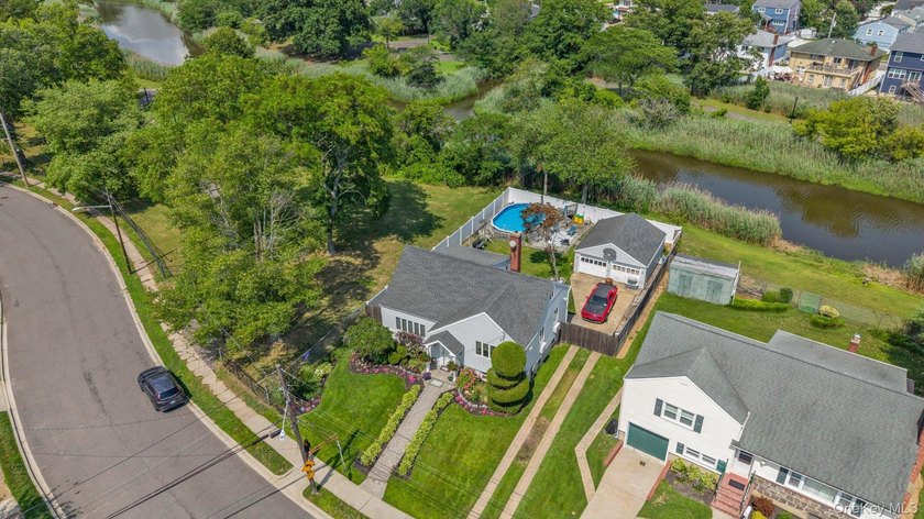 Welcome to this true 4-level split offering versatile living - photo 23