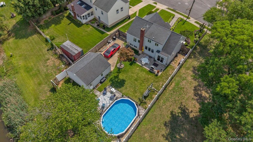 Welcome to this true 4-level split offering versatile living - photo 26