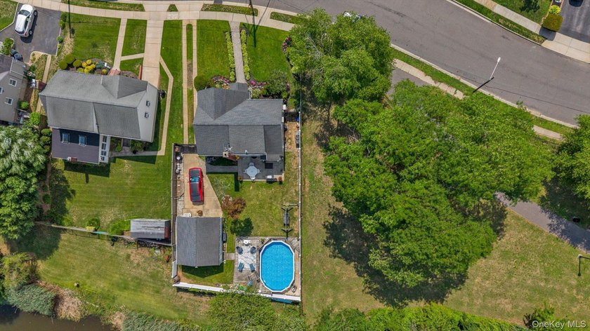 Welcome to this true 4-level split offering versatile living - photo 31