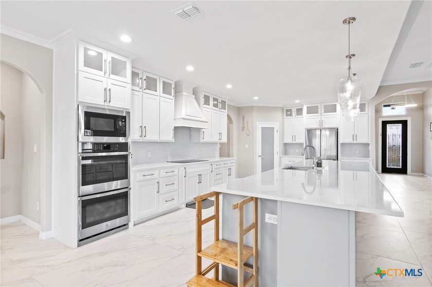 Discover this stunning, move-in ready Cape Velero home, where - photo 12