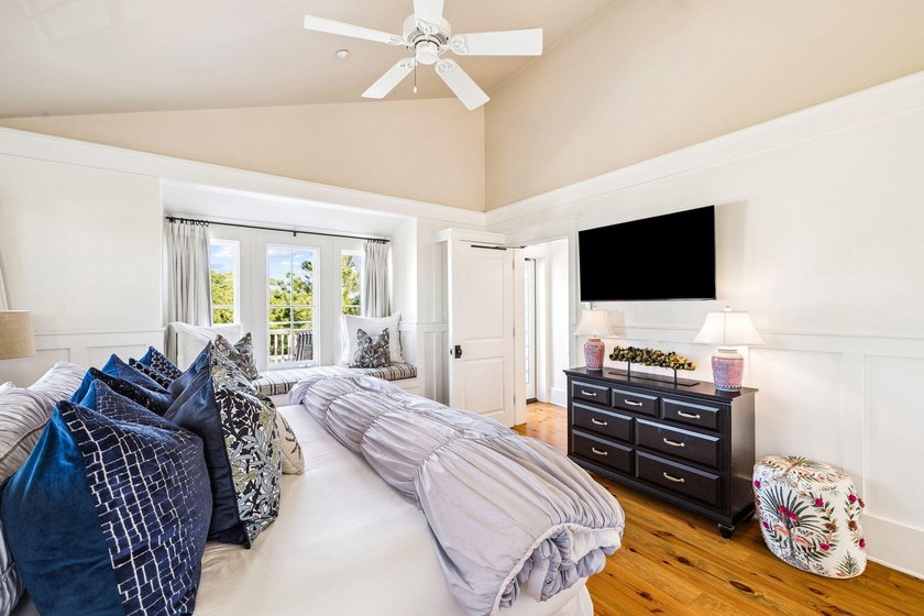 The only beachside one-bedroom, two-bath residence in - photo 28