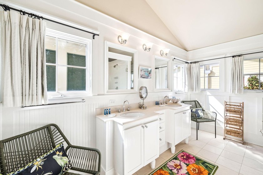 The only beachside one-bedroom, two-bath residence in - photo 32