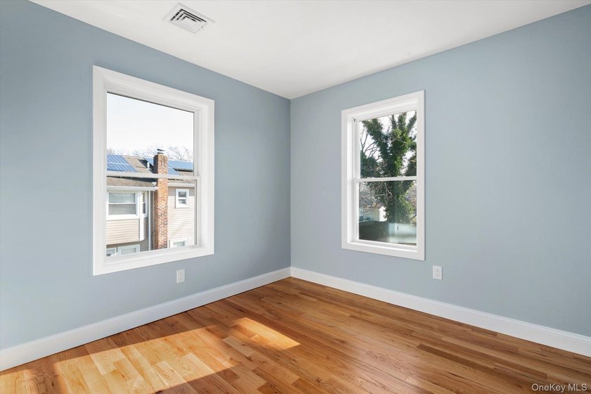 This completely remodeled home comes complete with modern - photo 19