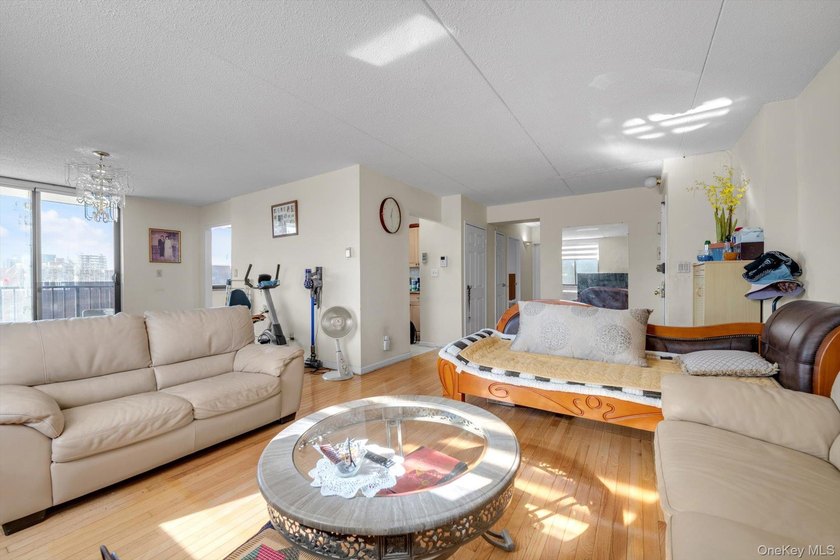 Welcome to Wisteria Plaza Condominium conveniently located near - photo 4