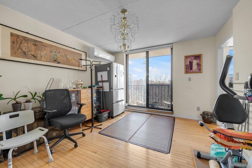 Welcome to Wisteria Plaza Condominium conveniently located near - photo 7