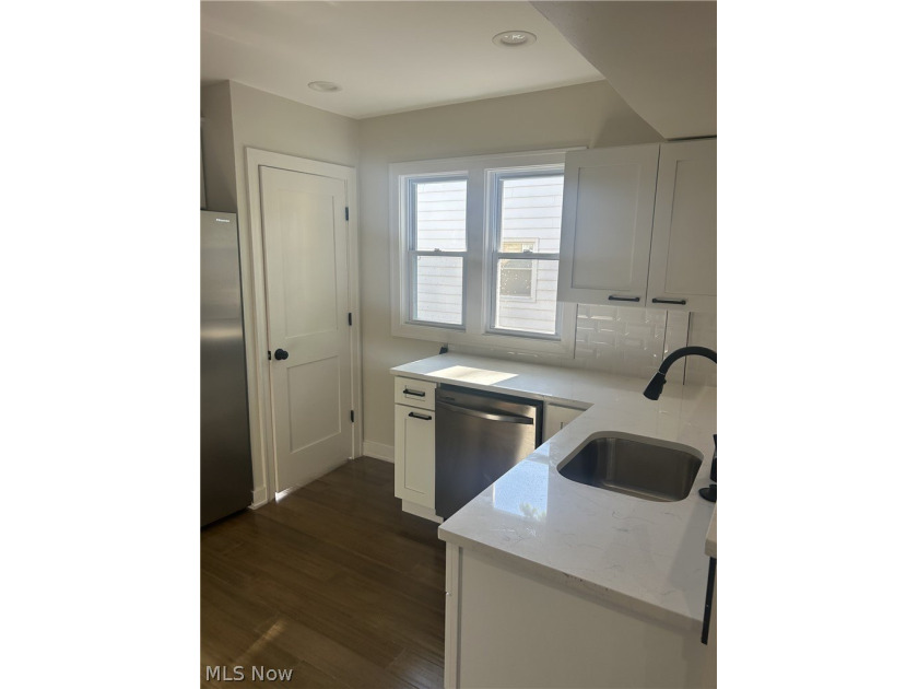 Like no other!!! This *Custom* Stunning brick Cape Cod 3 bedroom - photo 18