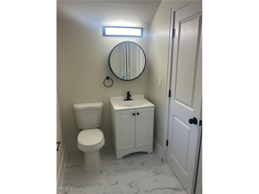 Like no other!!! This *Custom* Stunning brick Cape Cod 3 bedroom - photo 29