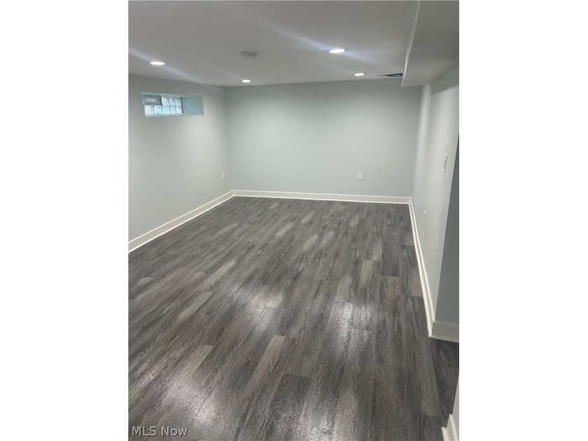 Like no other!!! This *Custom* Stunning brick Cape Cod 3 bedroom - photo 35