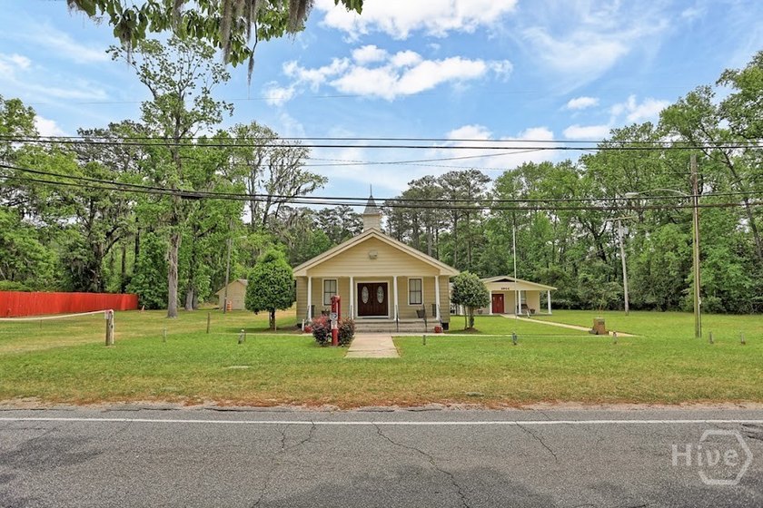 Exceptional opportunity to own a well-maintained Special Purpose - photo 3