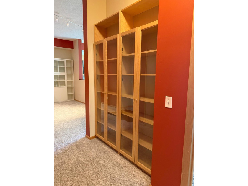 If you are looking for a large spacious one bedroom unit with a - photo 17