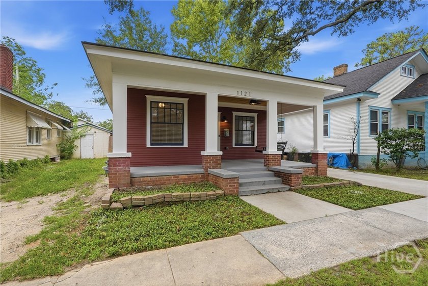 This beautifully renovated home in Live Oak features brand-new - photo 3