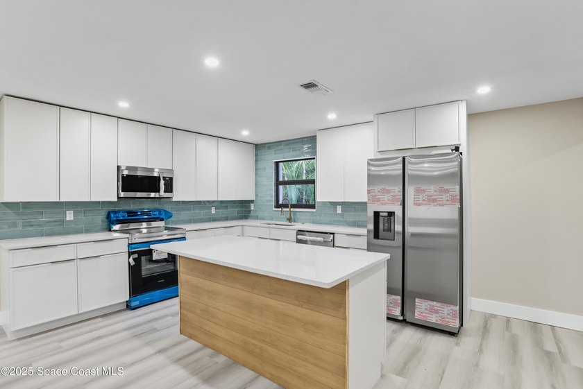 Welcome to this beautifully remodeled 4-bed, 2-bath home that - photo 10
