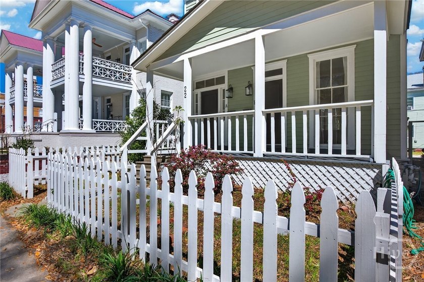 Exceptional MIXED USE investment opportunity on beautiful East - photo 3